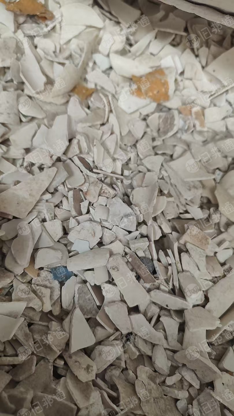 出售PVC大小管破碎料，现货几十吨