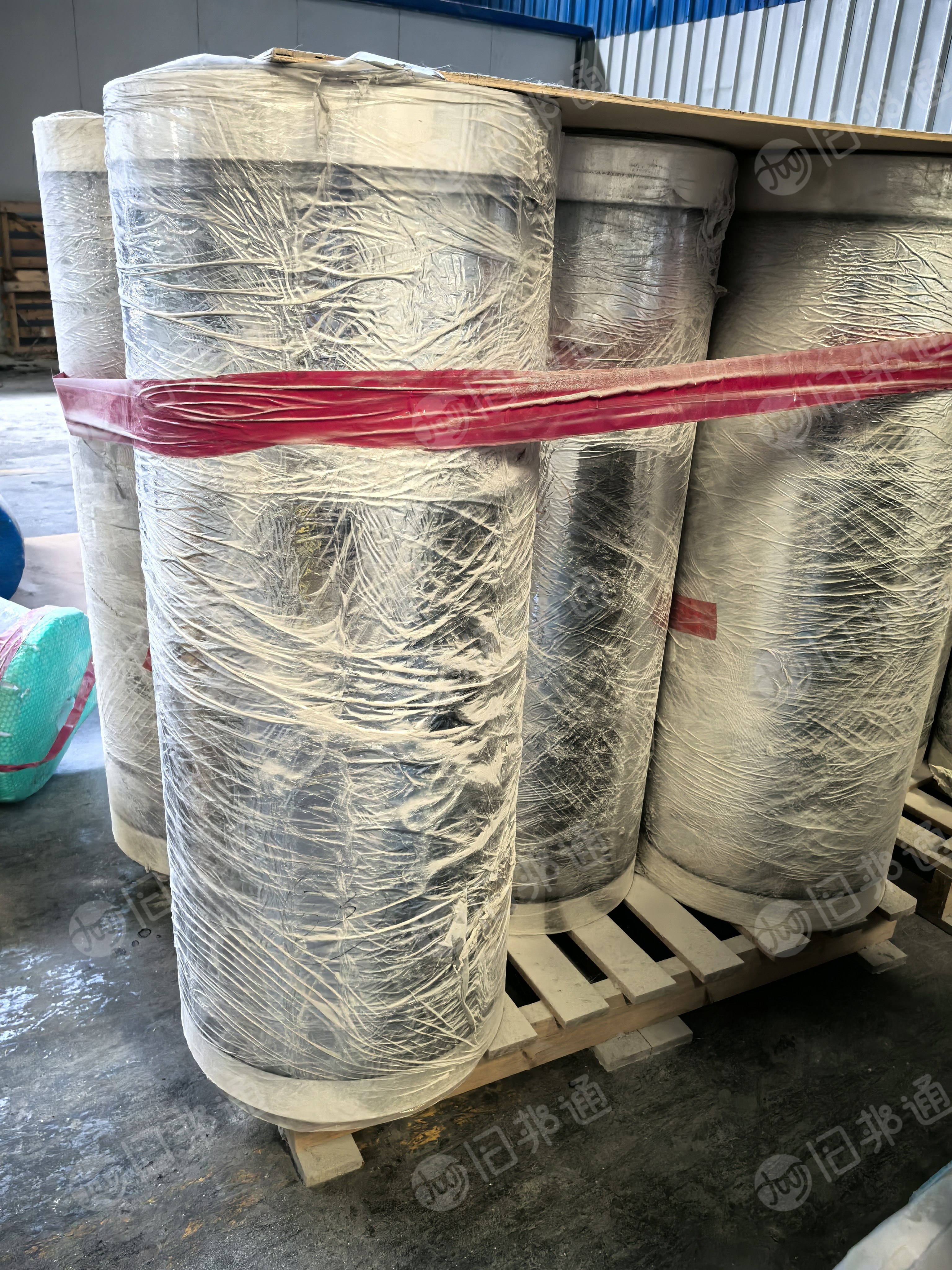 出售Pet镀铝膜卷筒膜废料，19u厚度，1170宽度，可二次利用做包装