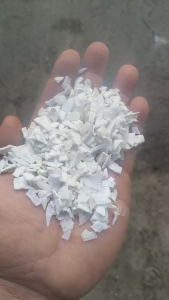出售PP无字桶破碎料，白色共聚丙破碎料，清洗烘干，直接注塑用，现货10吨