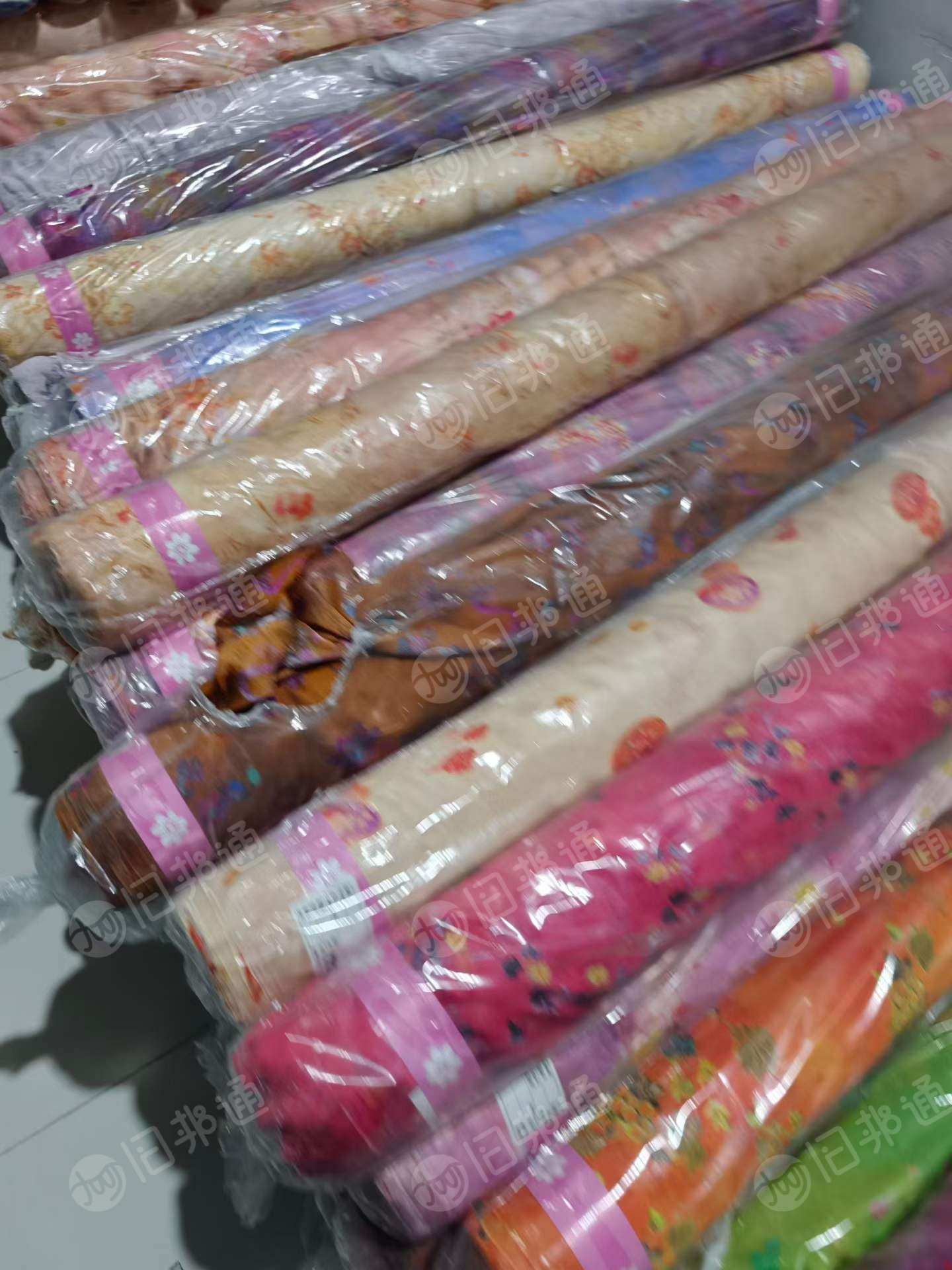 长期出售浮光锦印花卷布，浮光锦，门幅1.5，400公斤左右，在浙江杭州
