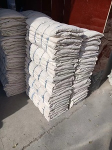 长期出售新疆包皮布，全棉包皮布，带少量化纤，可以做擦机布用，货在山东淄博