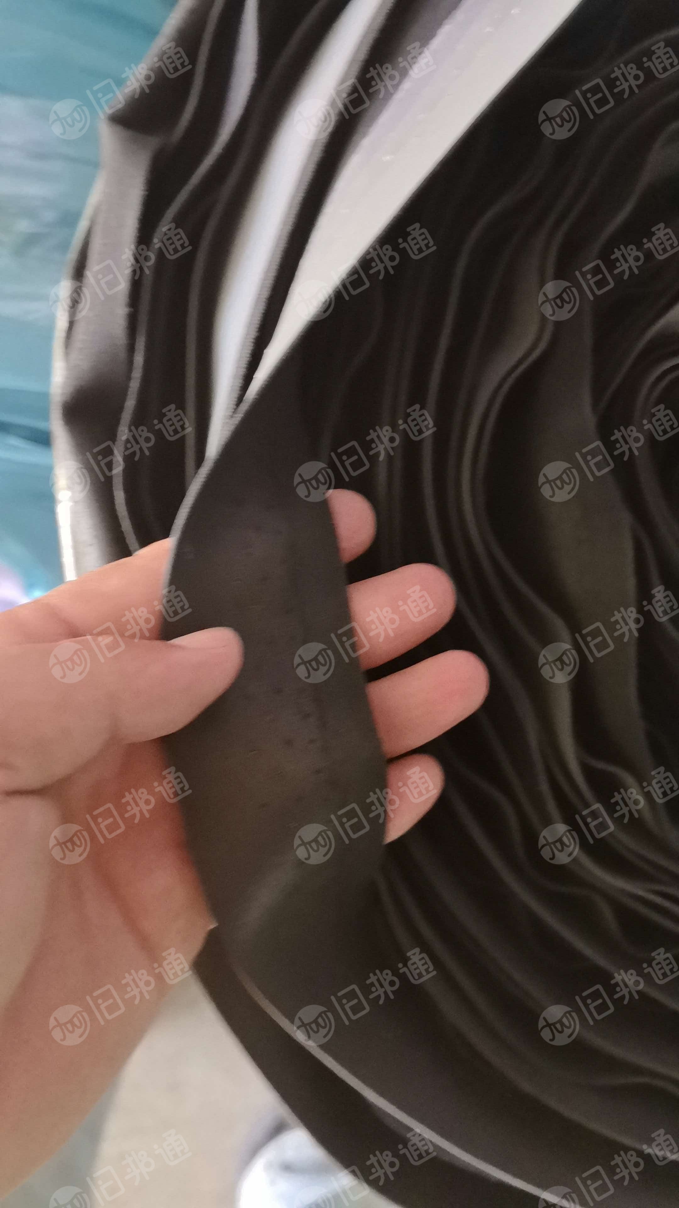 长期出售PU皮革废料，一面皮一面布，包装厂下来的