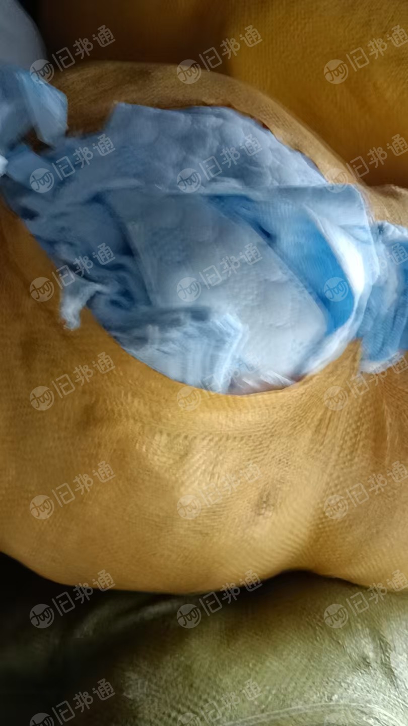 长期出售浅色床垫边角料，空心丝，现货有十几吨，货在江苏常州