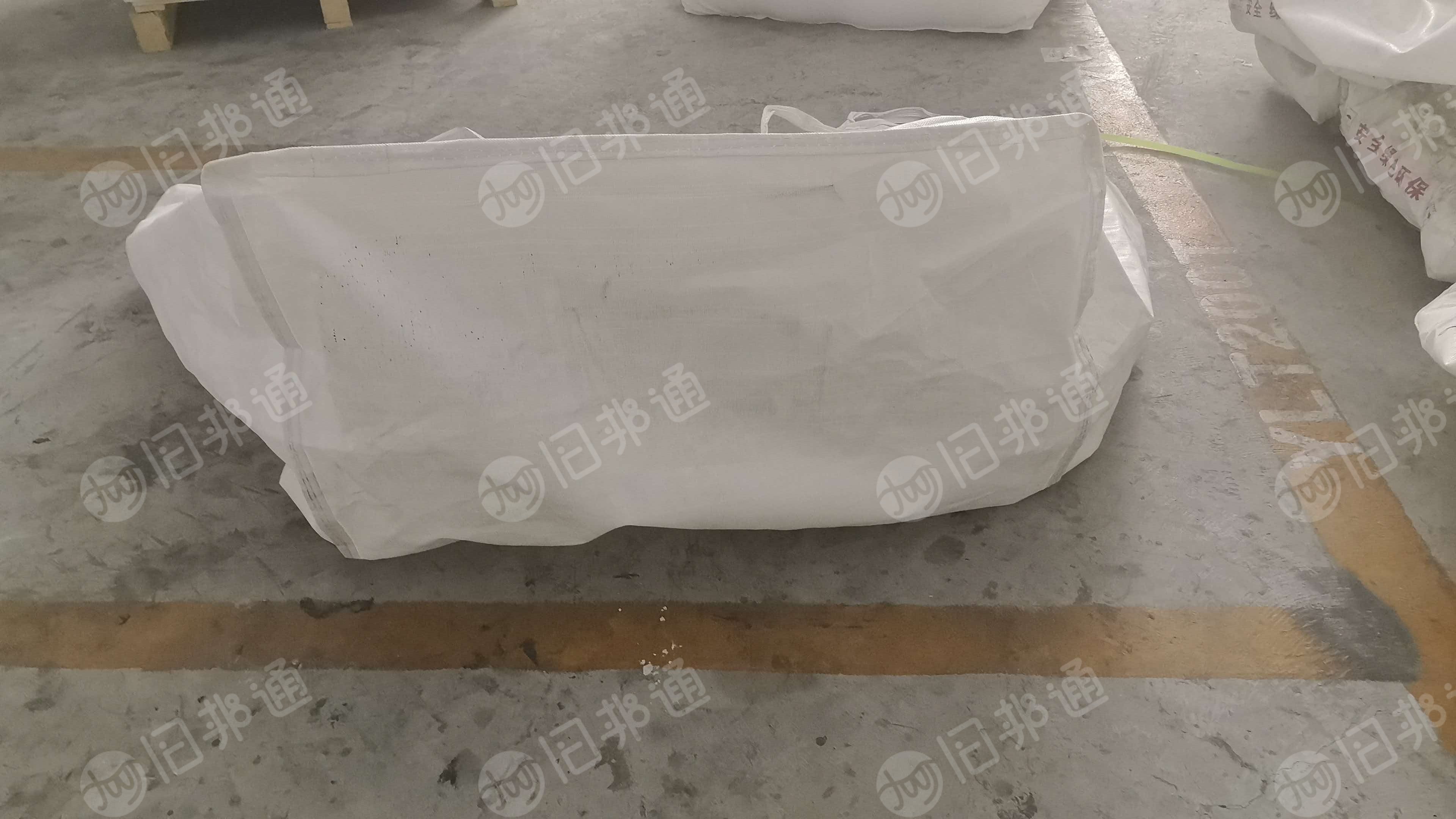 长期出售1.1*1.1*1.1规格的吨包带，只能装半吨货，厂家直接下来的，一个月有200-300条