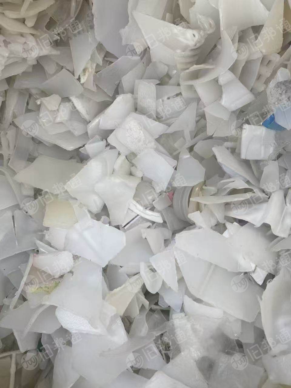 出售PE低压白罐破碎料，清洗甩干上机料，现货20吨