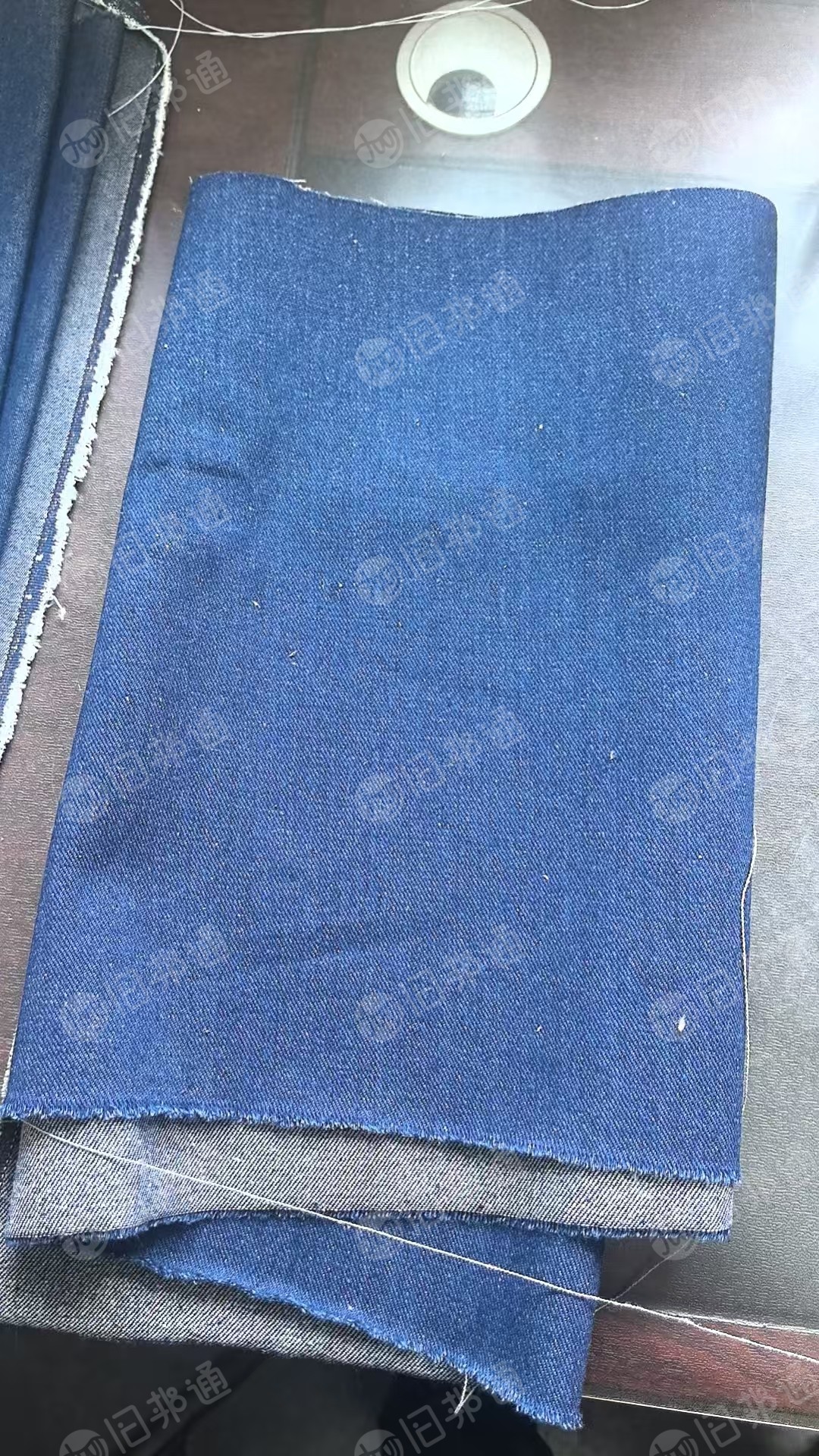 出售一批牛仔库存布,牛仔布,幅宽1.68米,现货有18万米,货在河北保定