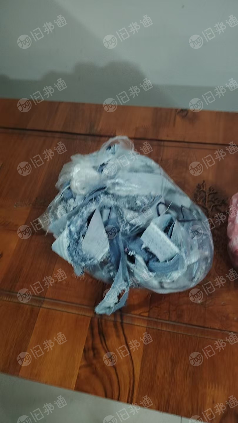 长期回收涤纶废布，涤纶边角料，带轻浆的也可以用，造粒用，年需十万吨，厂在山东潍坊