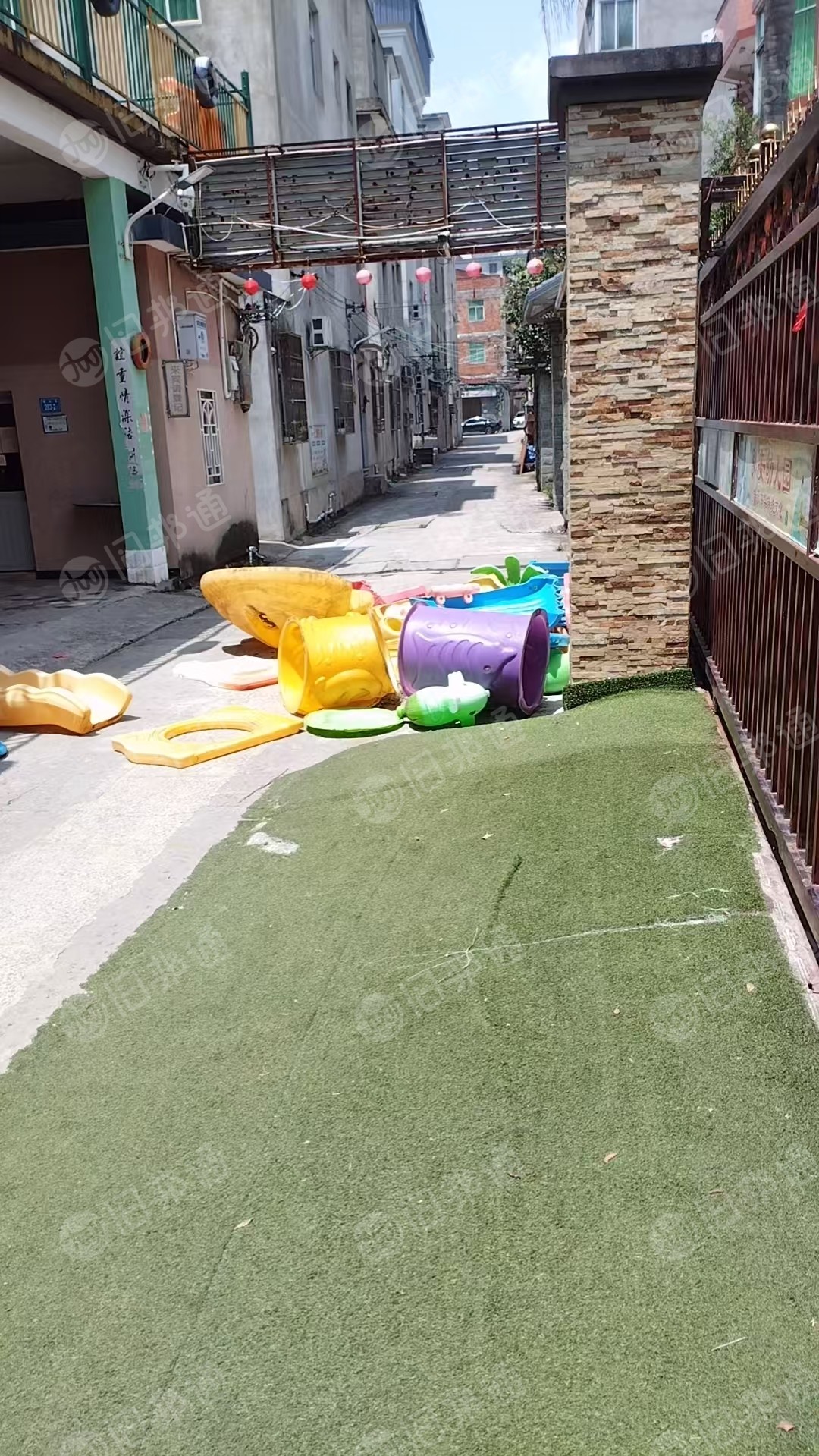 长期回收各类幼儿园下来的pp玩具料，地板革废料