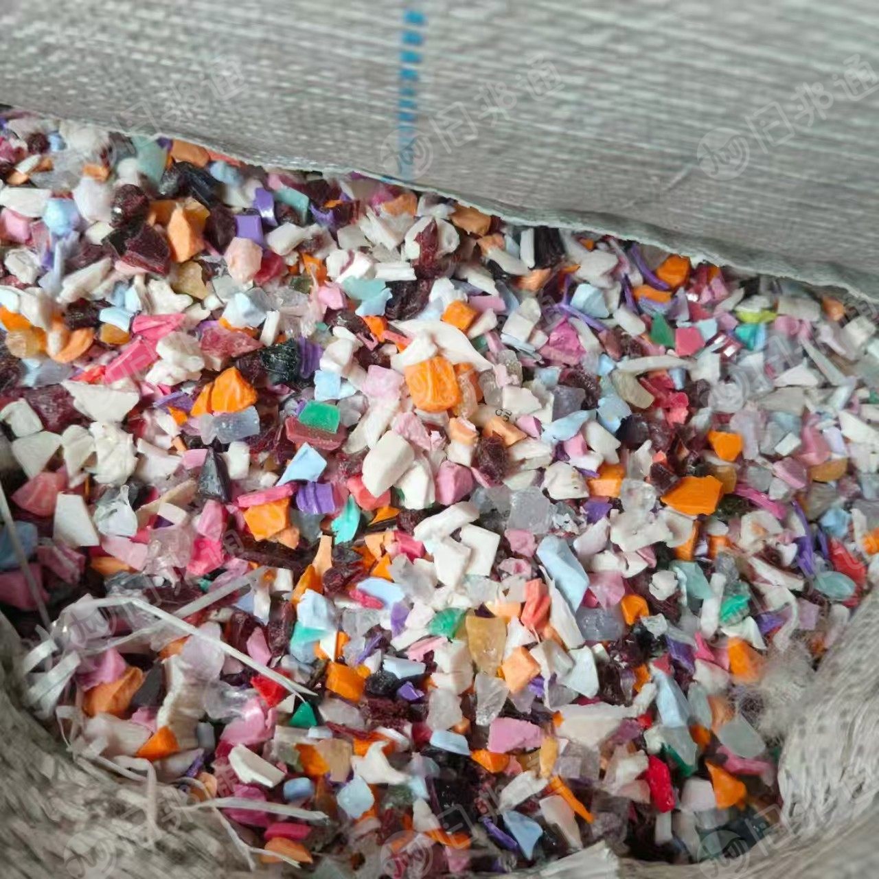 长期出售杂色petg破碎料,现货30吨