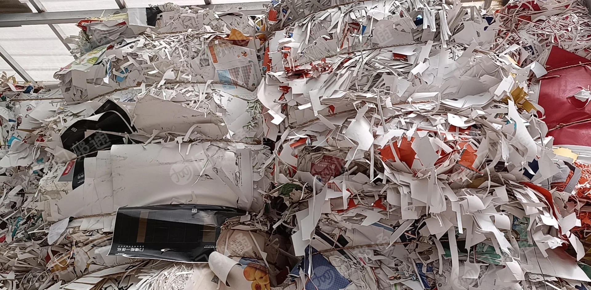 长期出售带膜花卡纸边角料