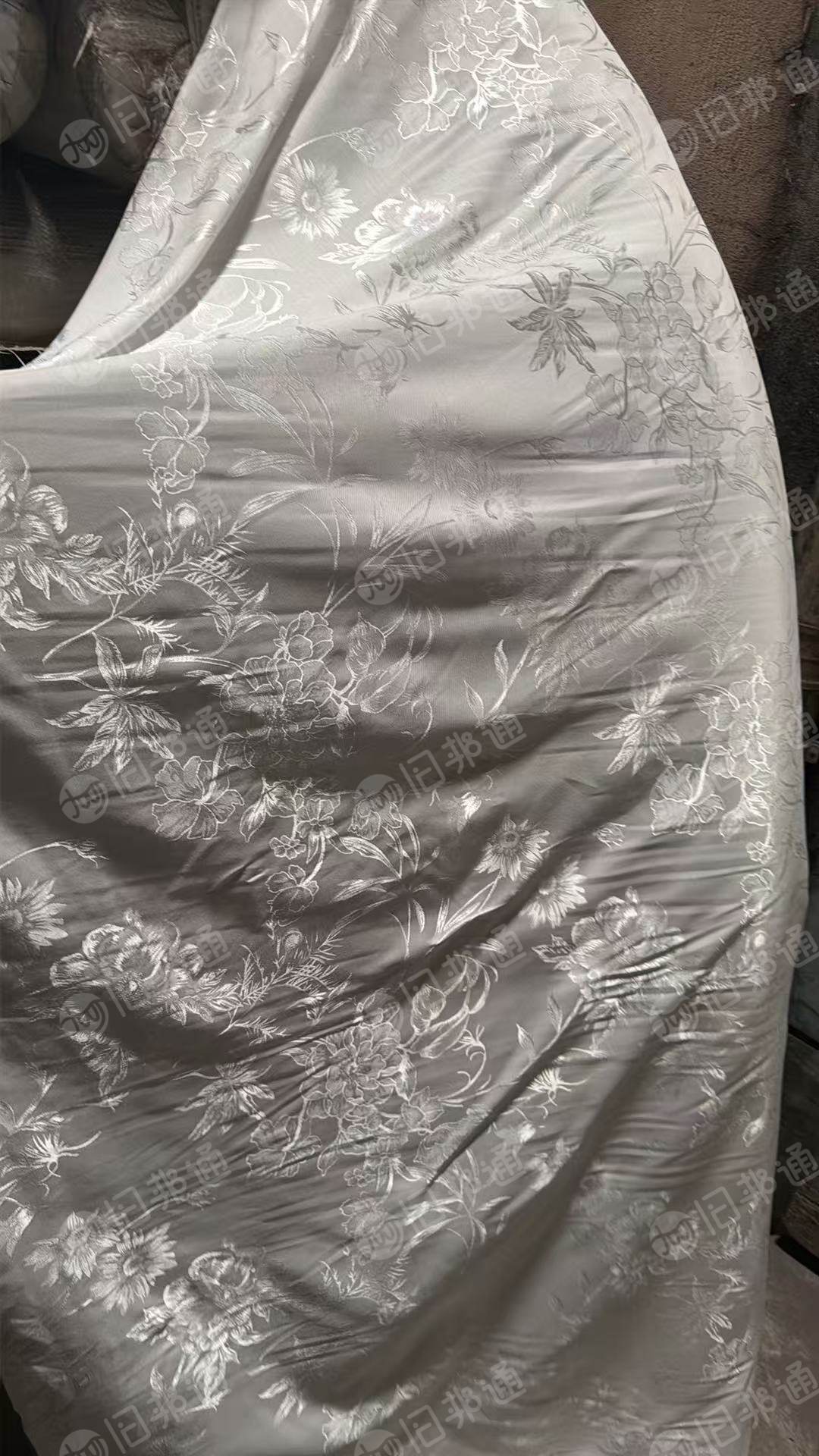现货处理一批库存窗帘布，门幅2米5，克重150g，现货15万米，货在浙江湖州