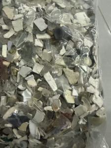 出售杂机壳破碎料，有pc和ABS合金破碎料，pc含量大概60%，合金料40%