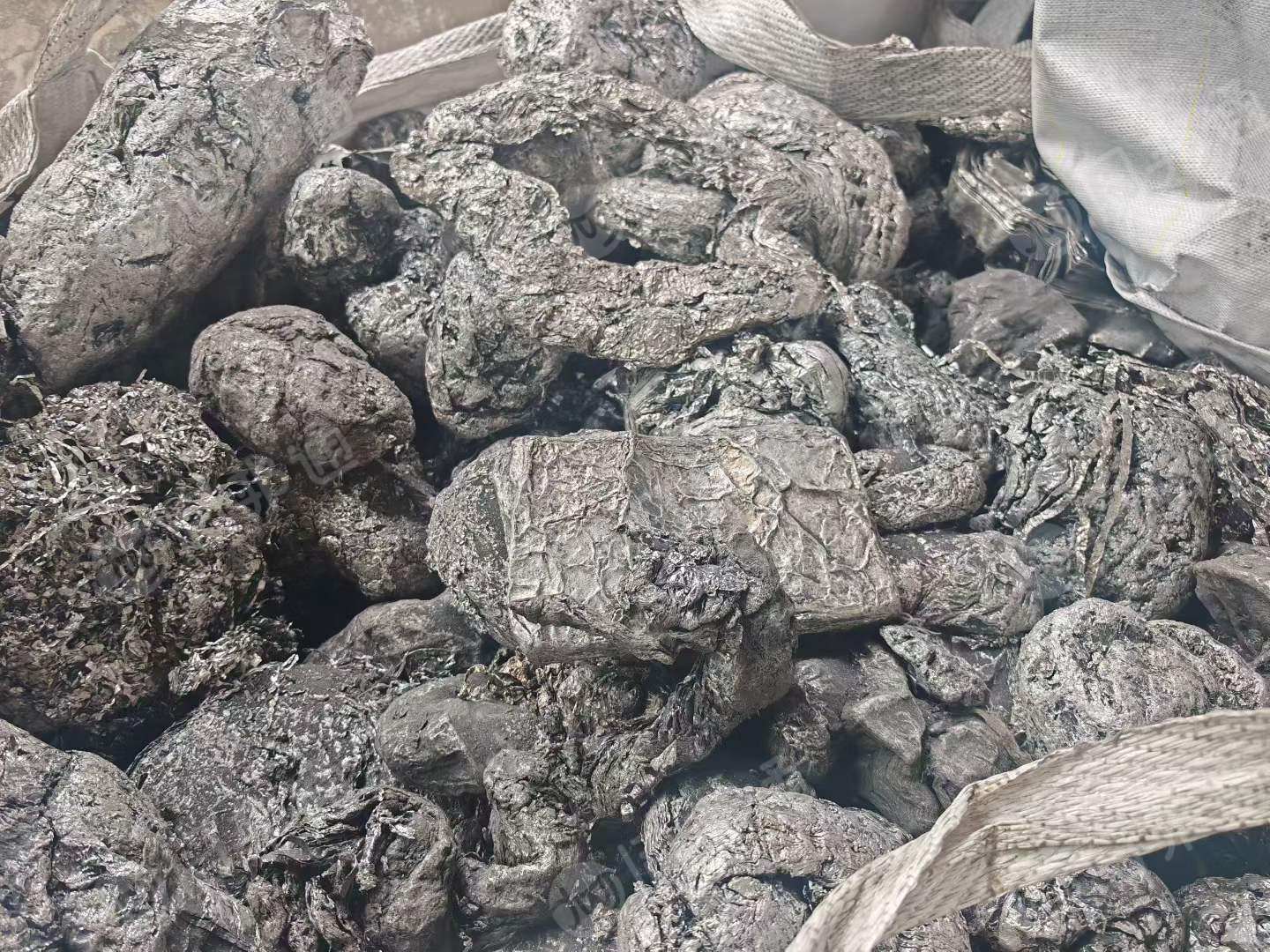 长期出售挑出来的碳化铝坨