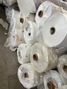 大量求购一级硬质PVC卷膜，白色，透明都要，厚度30丝以上，拉片用