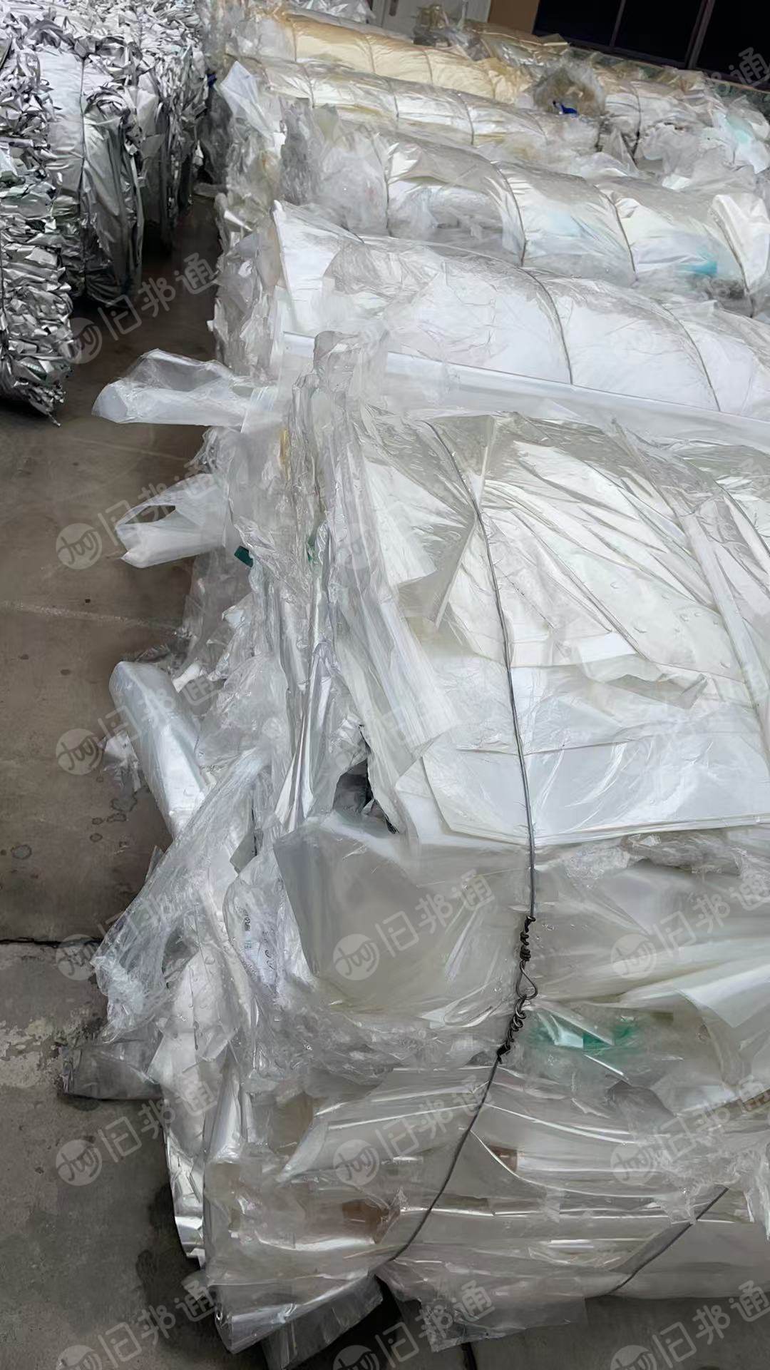 出售新能源厂下来的透明PP,PE,PET膜，混打一起，干净无杂，现货10吨，长期有货
