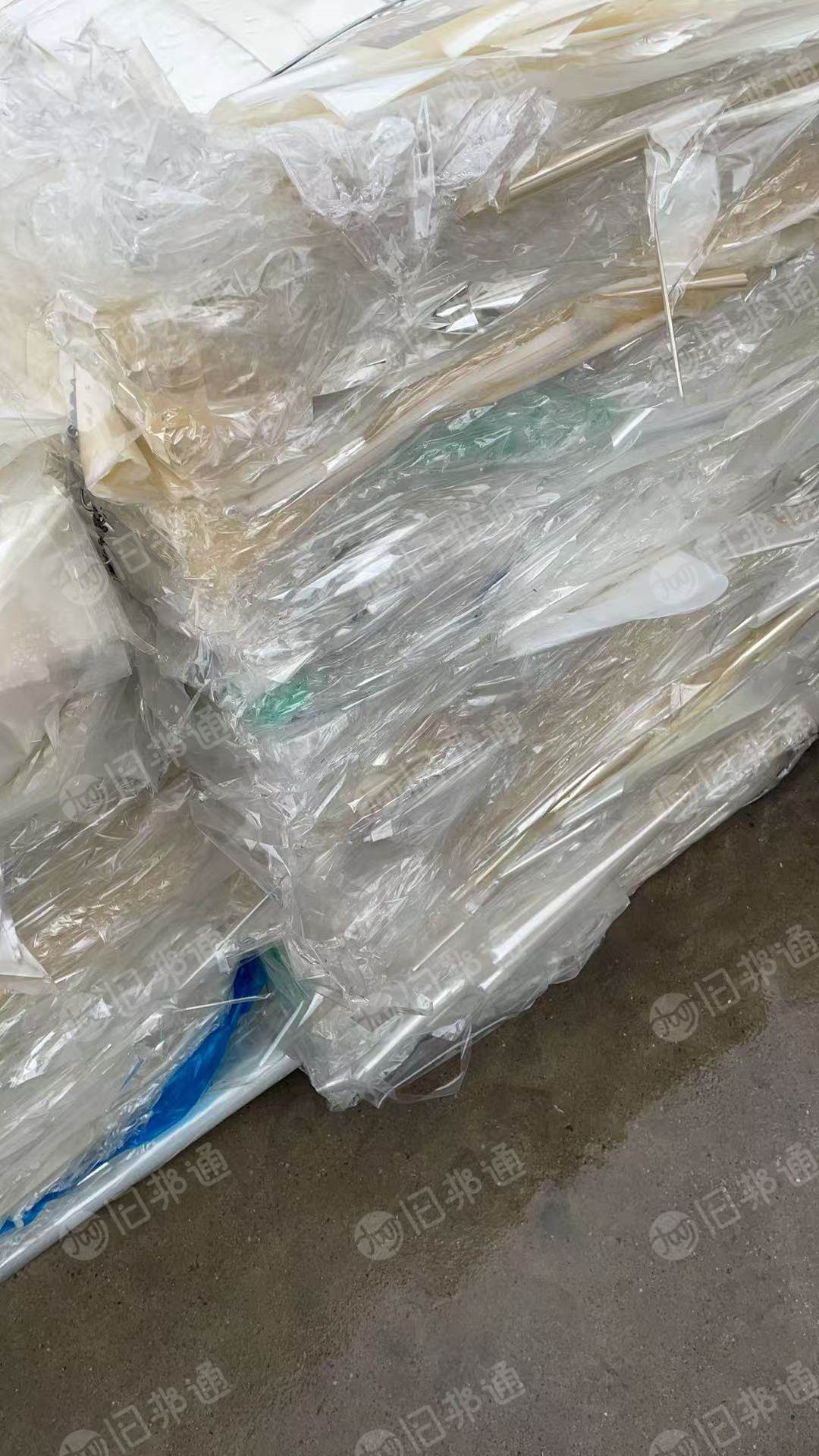 出售新能源厂下来的透明PP,PE,PET膜，混打一起，干净无杂，现货10吨，长期有货
