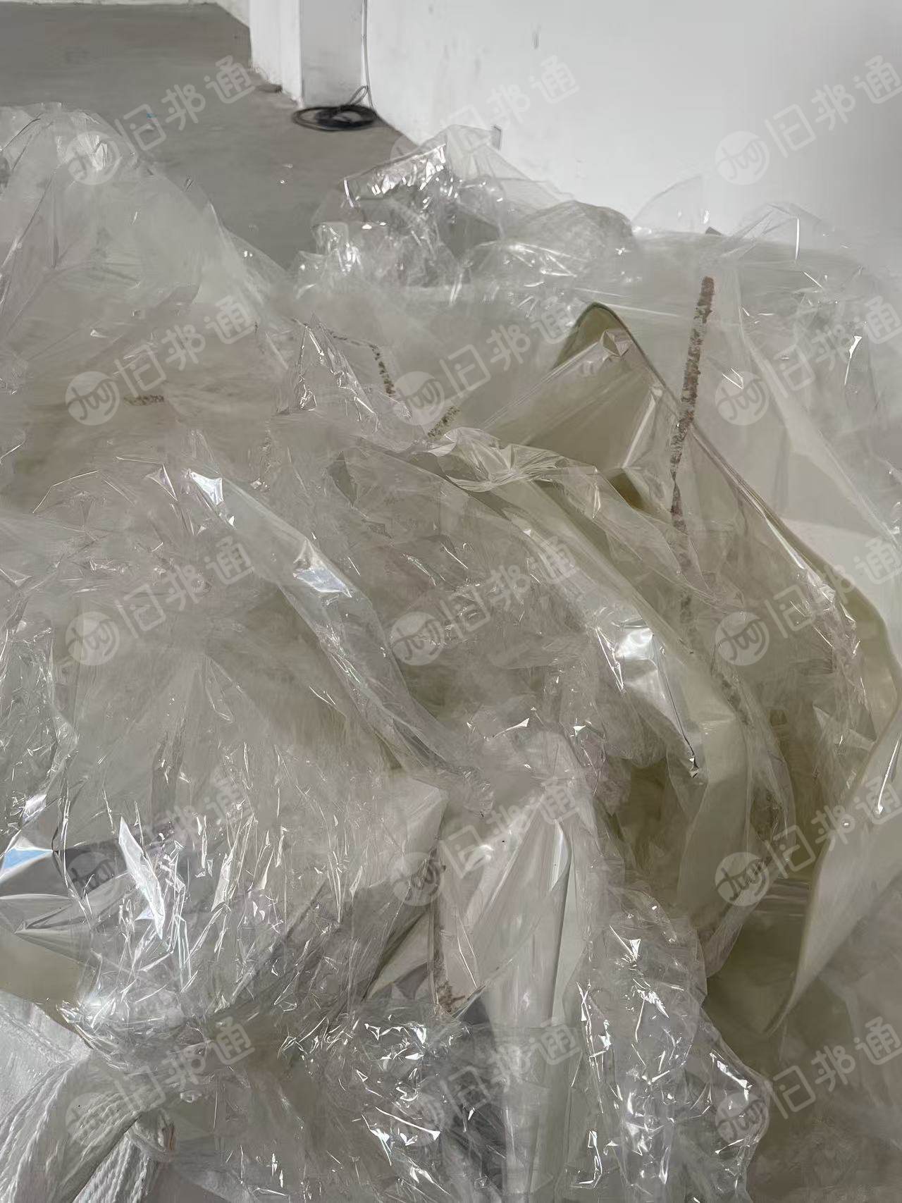 出售新能源厂下来的透明PP,PE,PET膜，混打一起，干净无杂，现货10吨，长期有货
