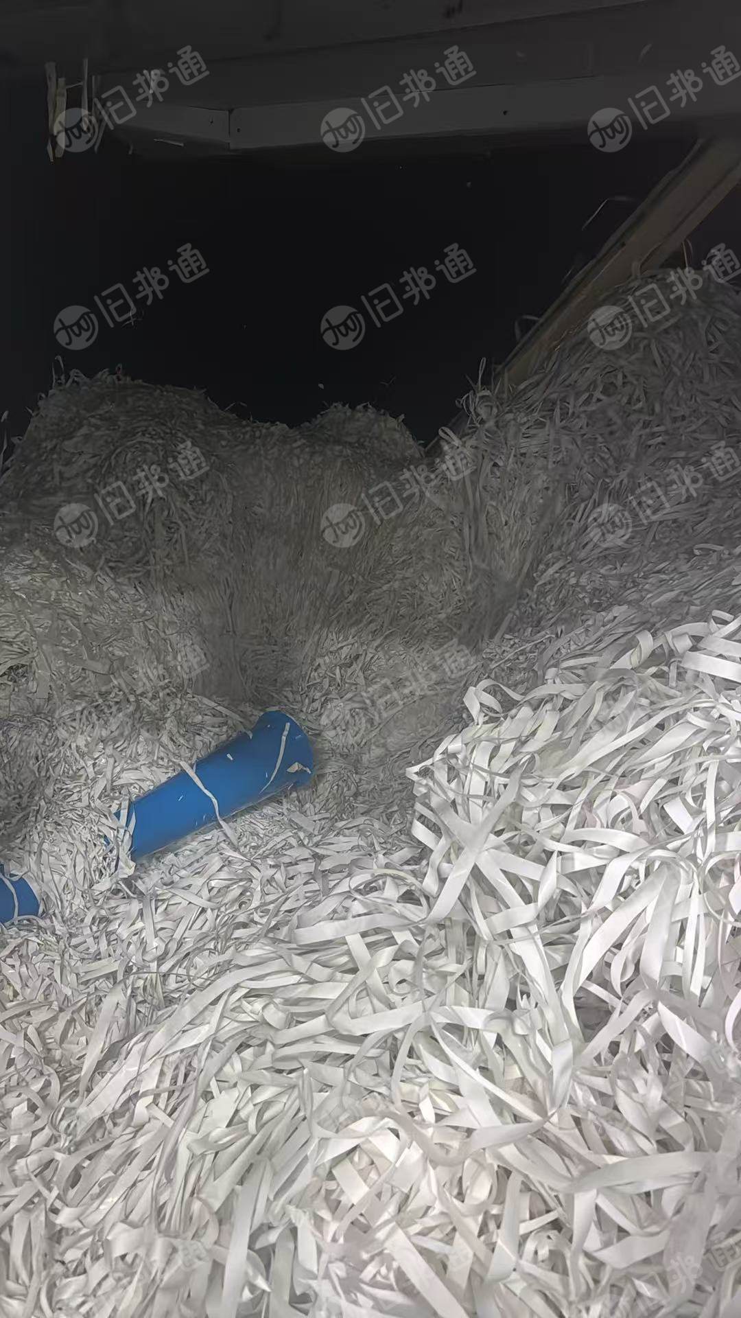 出售带胶标签纸边角料，月供几十吨
