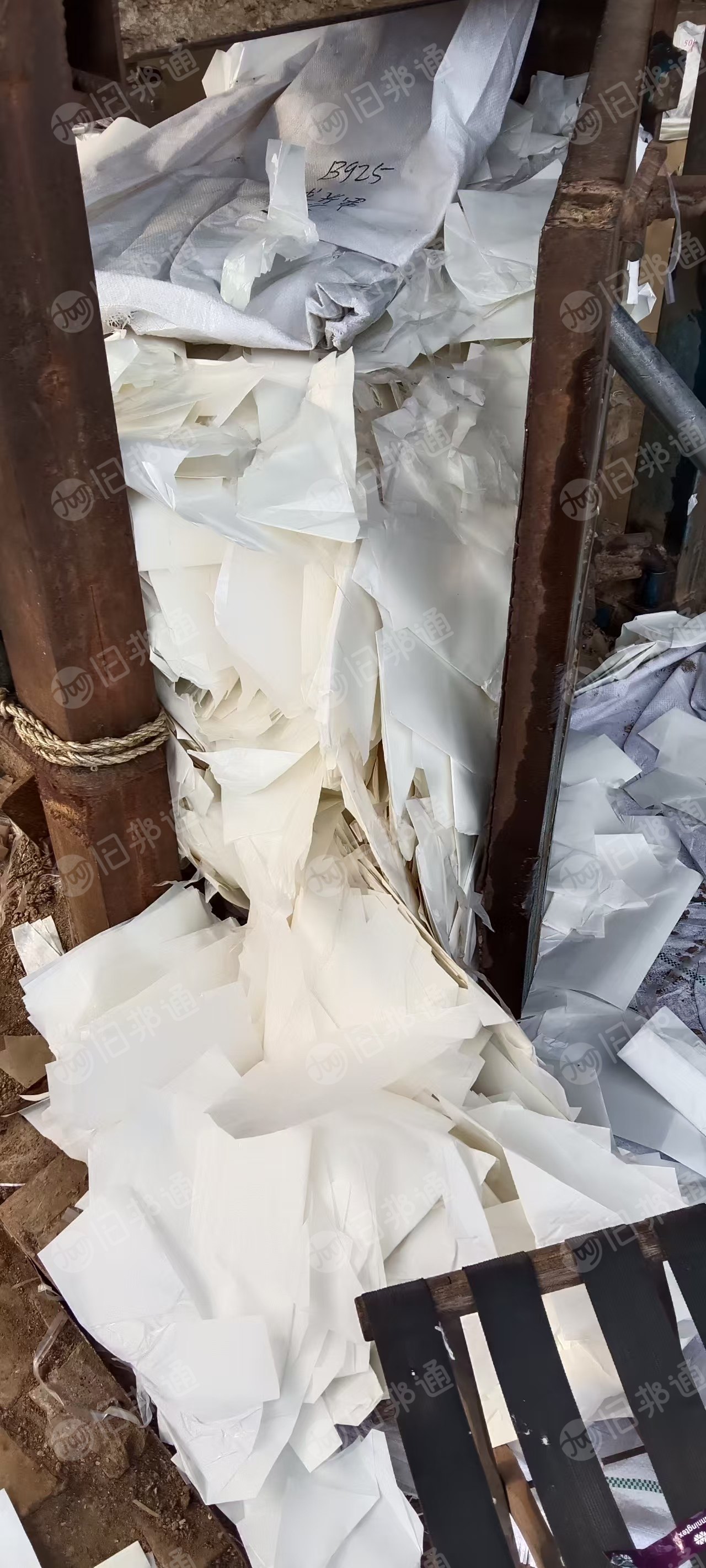 长期出售白色硅油纸压包料