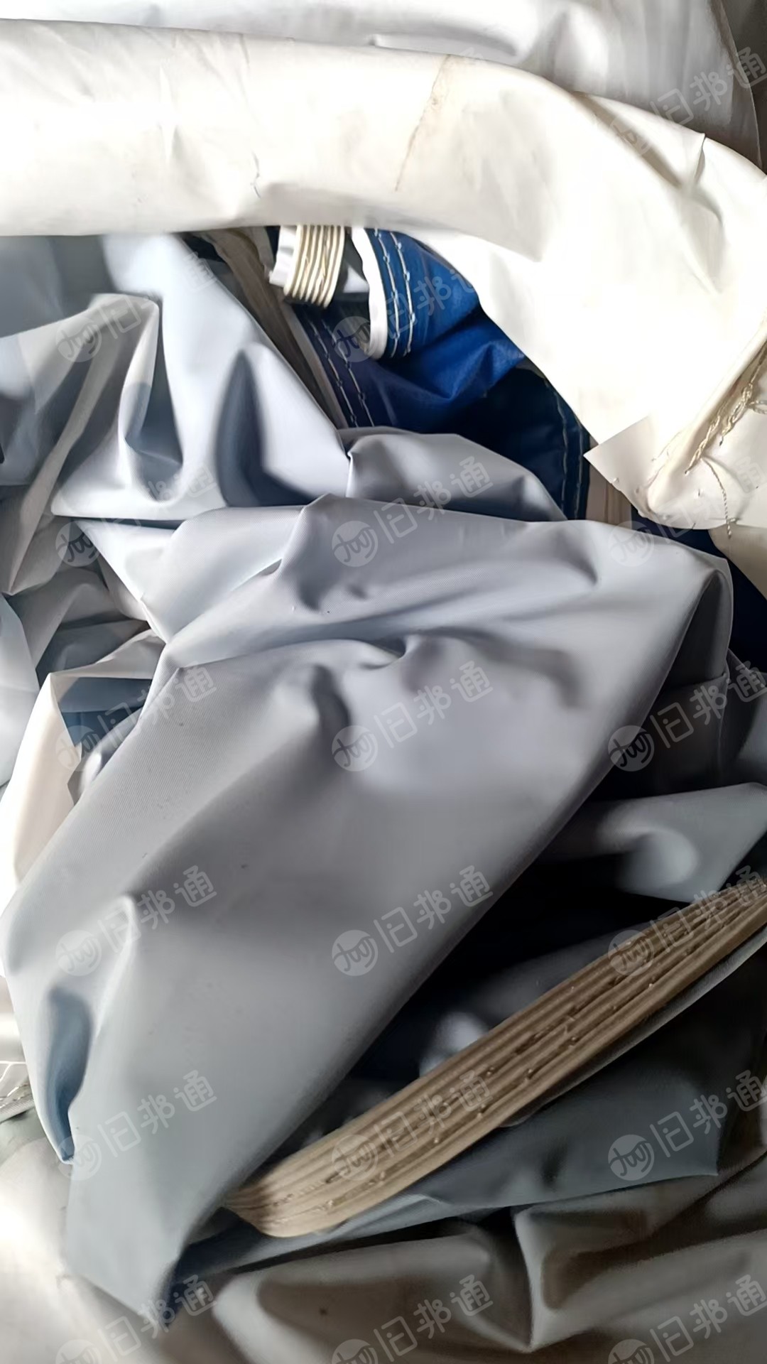 长期出售PVC灯箱软膜废料，现货5吨，