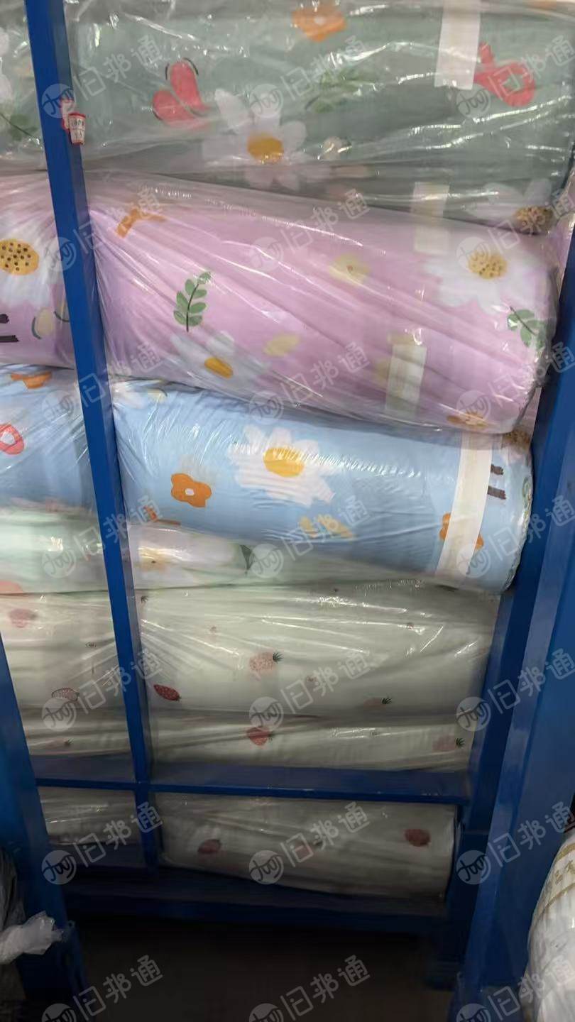 出售人棉印花布，库存印花布，人棉布料，克重120门幅150，现货4万米处理