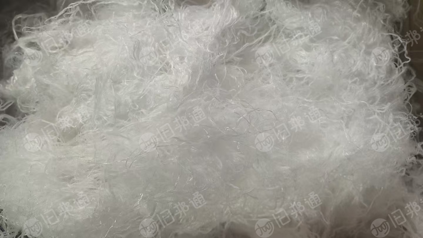 长期出售白色锦纶废丝，尼龙废丝，前纺丝，半光，月供80吨，货在江苏苏州