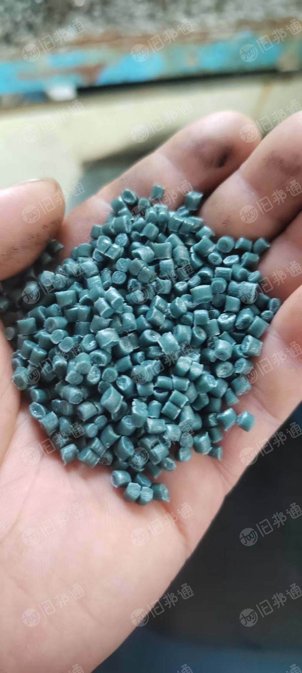 出售水洗高压膜颗粒，过80目，可吹膜用