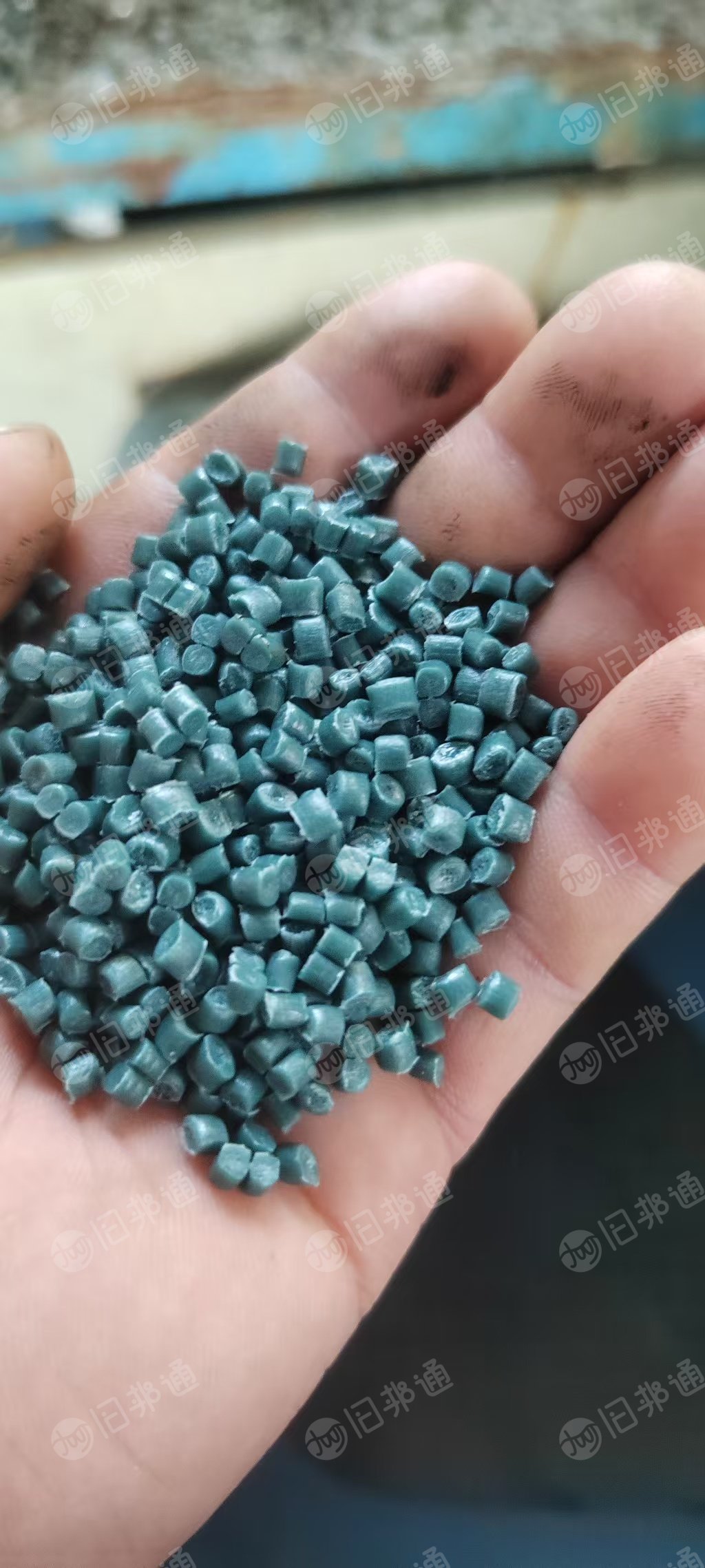 出售水洗高压膜颗粒，过80目，可吹膜用