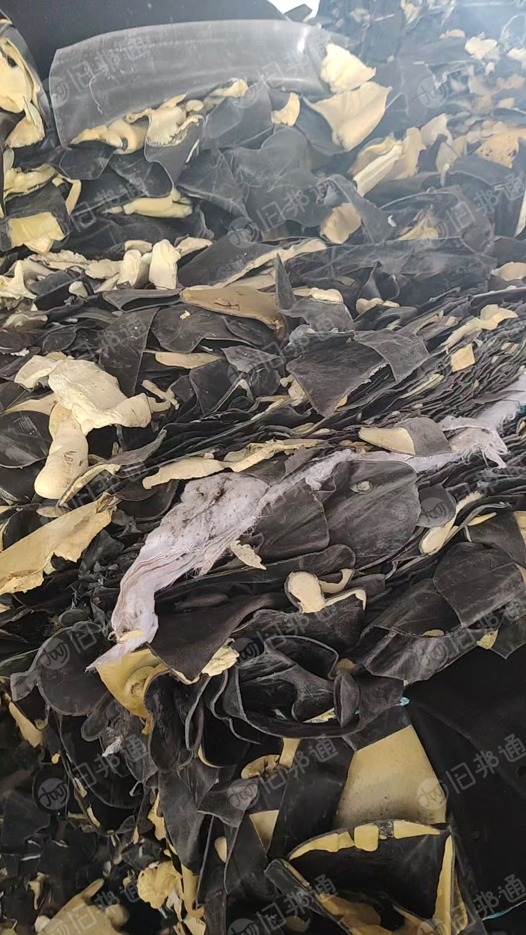 长期出售汽车EVA废料,EVA加海绵,现货一百多吨