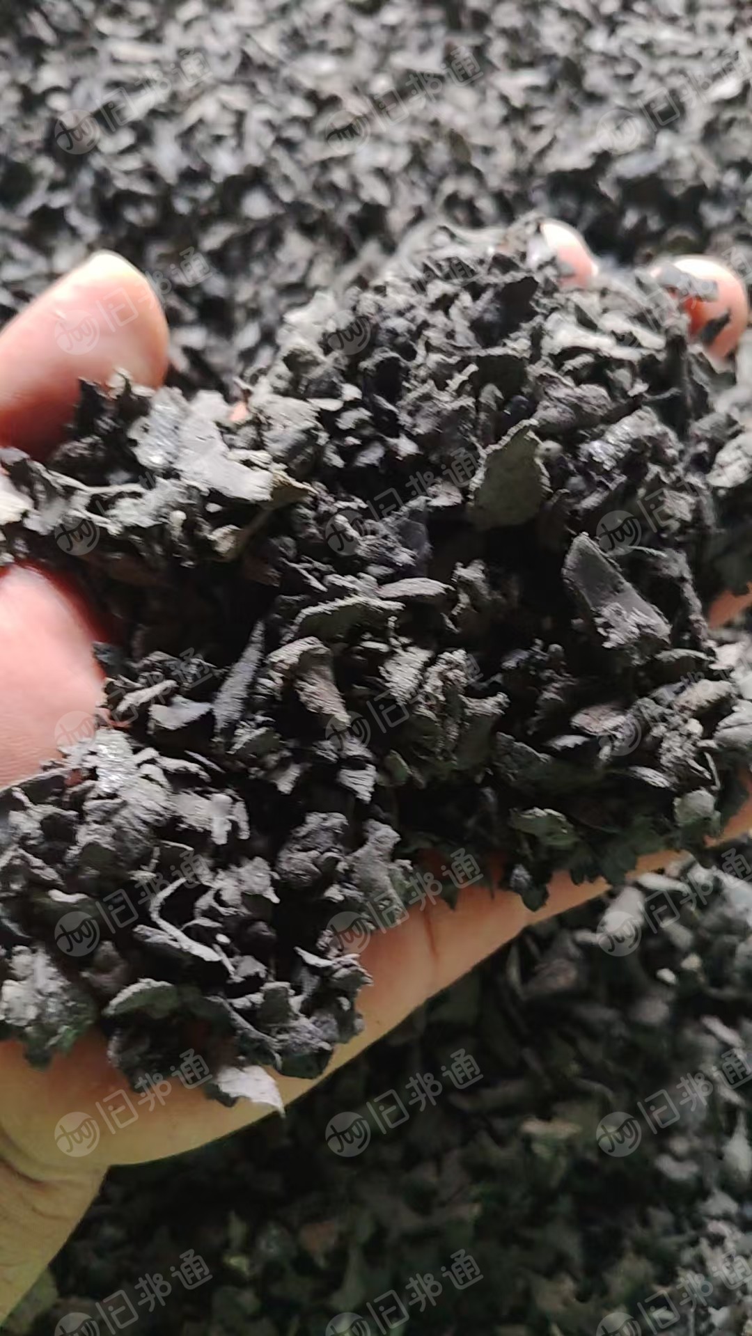 出售汽车eva废料下来的破碎料，可注塑做颗粒也可以做鞋垫