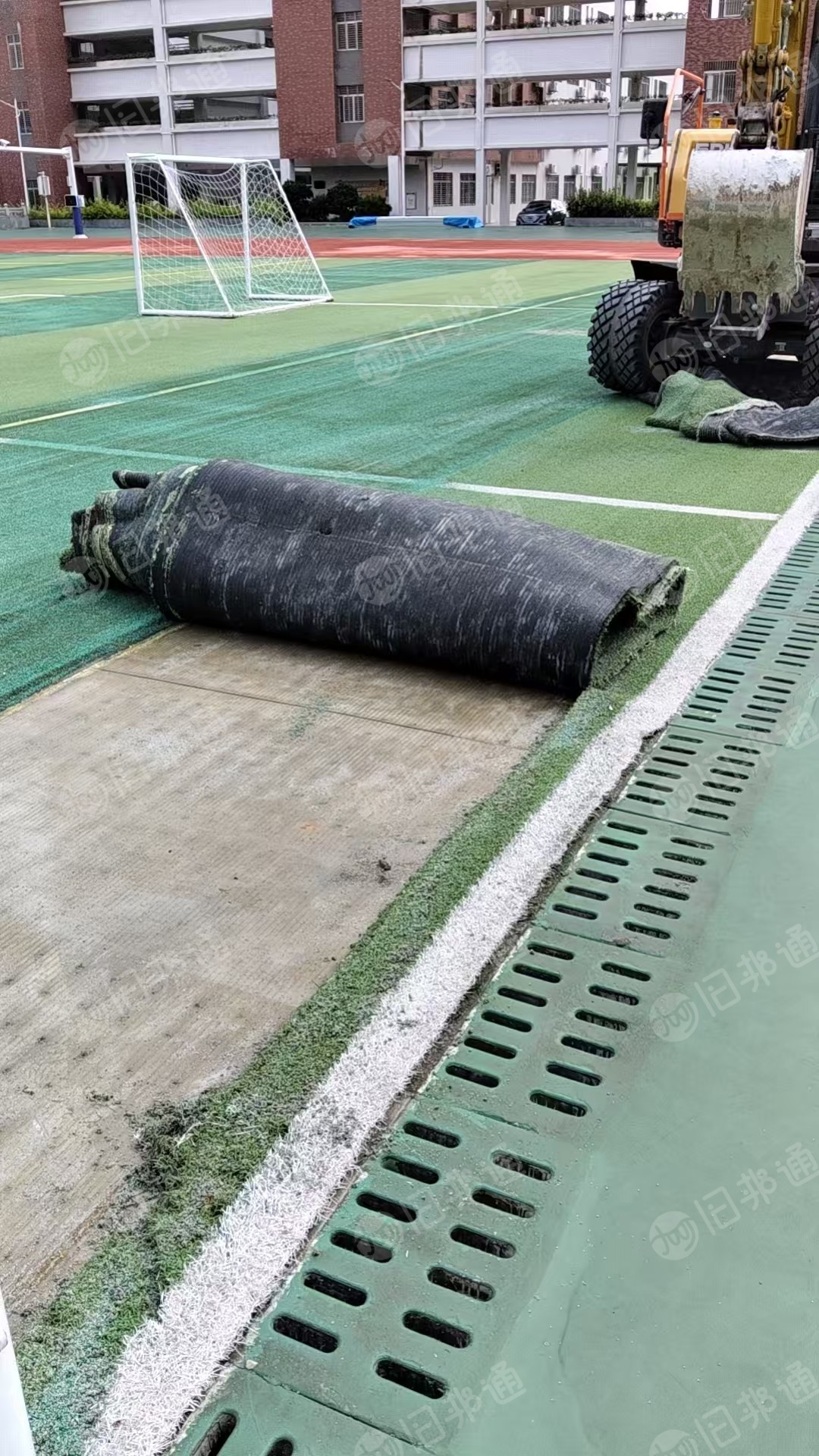 出售pe学校草坪废料，现货十几吨