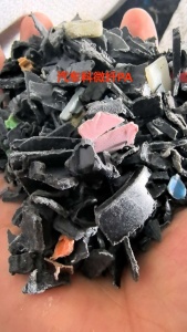 长期出售各种PA电器拉丝破碎料，PA汽车拉丝破碎料，纯单六的，微纤，重纤都有