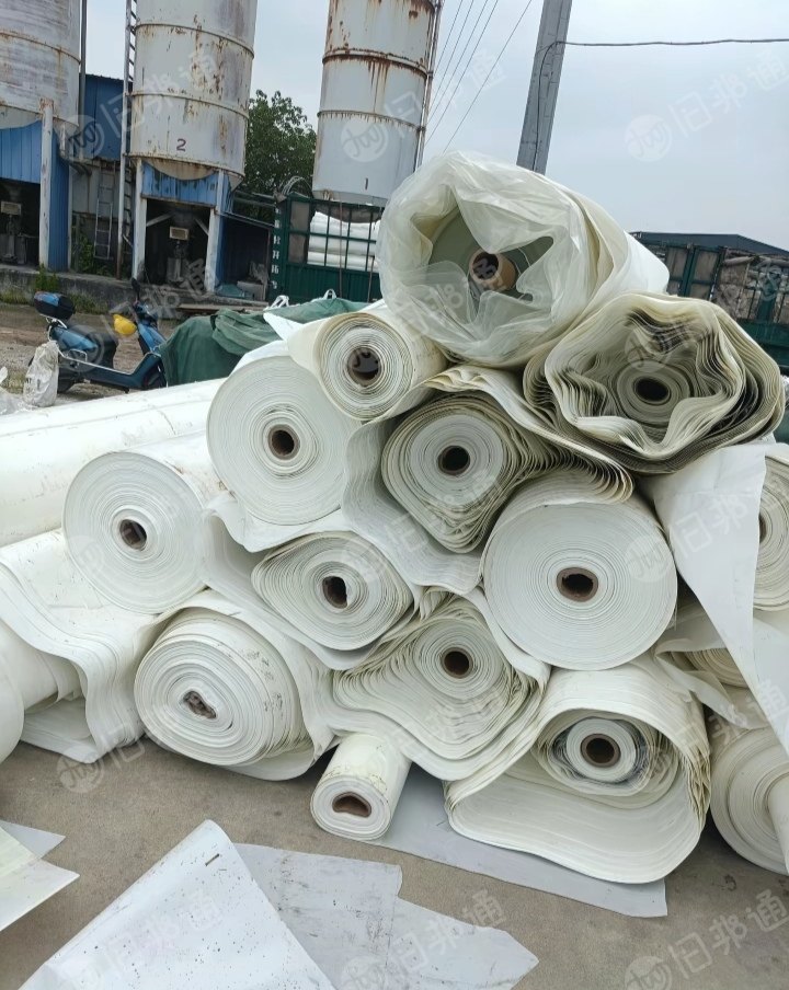 长期出售pet卷材，涤纶卷材，长度3米，现货32吨，在江苏无锡