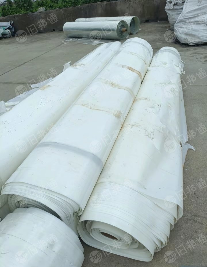 长期出售pet卷材，涤纶卷材，长度3米，现货32吨，在江苏无锡