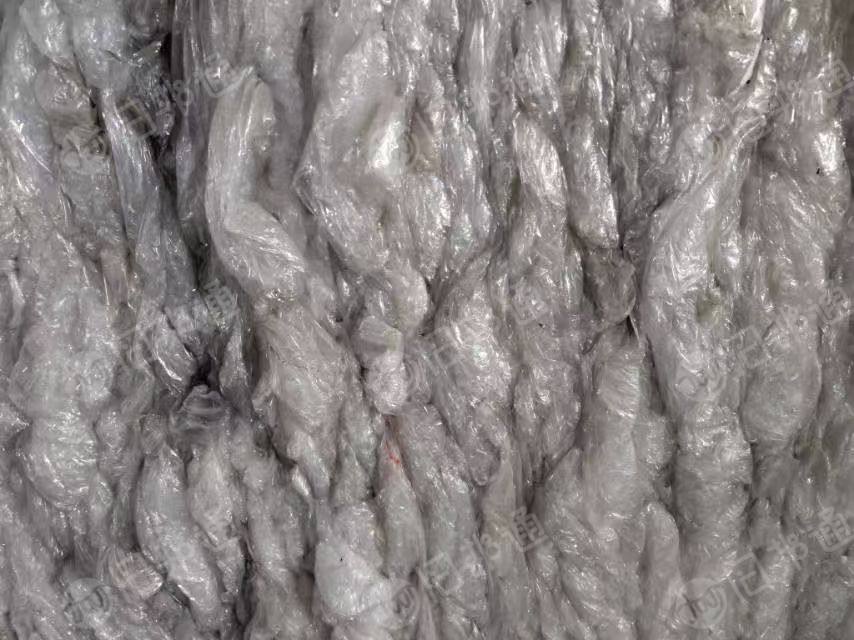 出售pe缠绕膜废料，现货一车