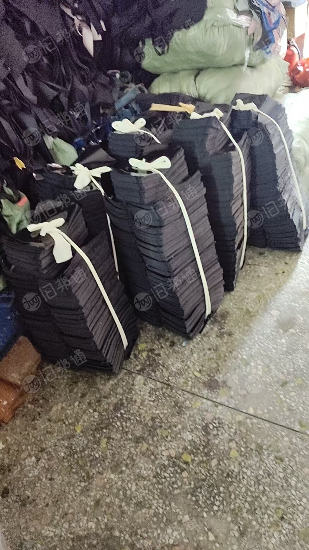 长期出售PVC汽车革废料，做方向盘下来的