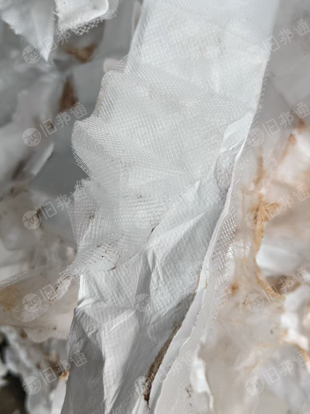 长期出售净水器边角料,PP无纺布边角料,丙纶无纺布,带一层塑料网,货在浙江湖州