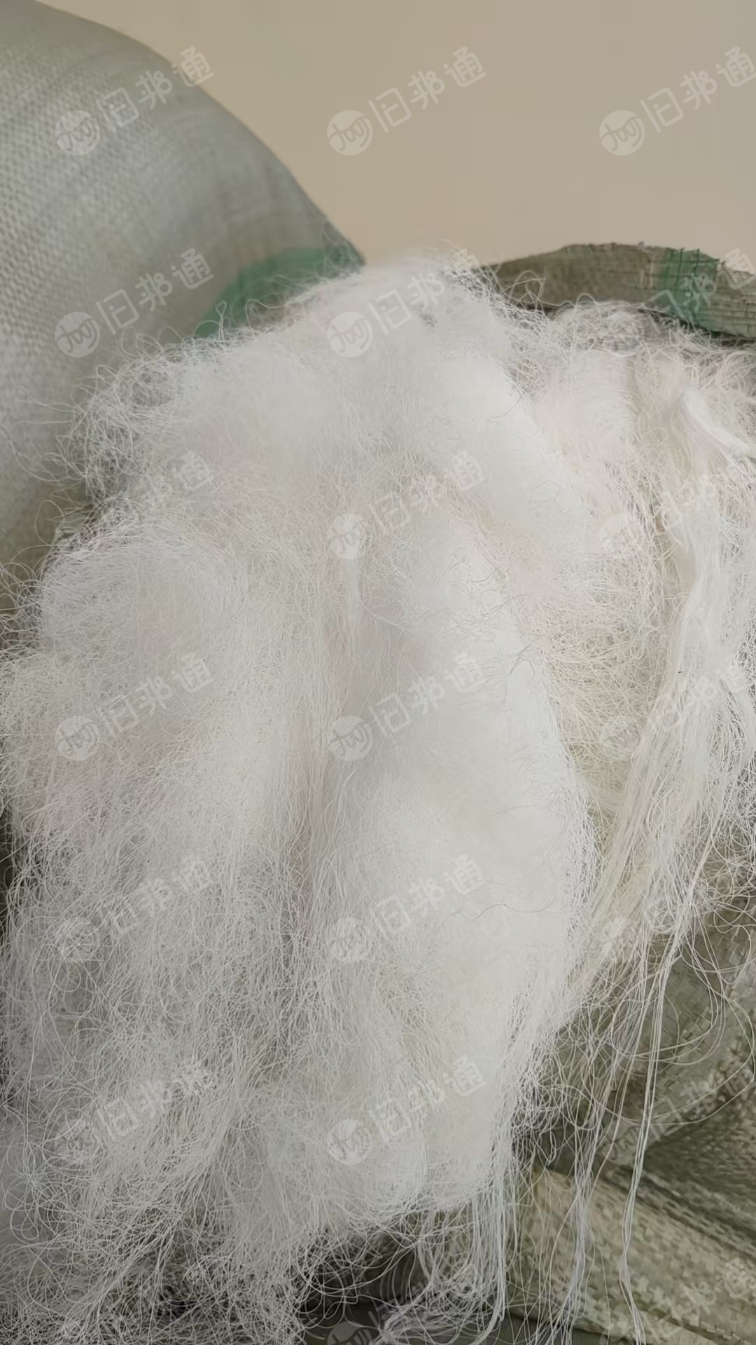 厂家长期出售白色废丝，锦纶复合其他材质，现货有七八吨，货在浙江湖州