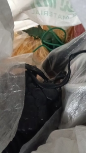 出售PVC电缆胶头废料，月供十几吨