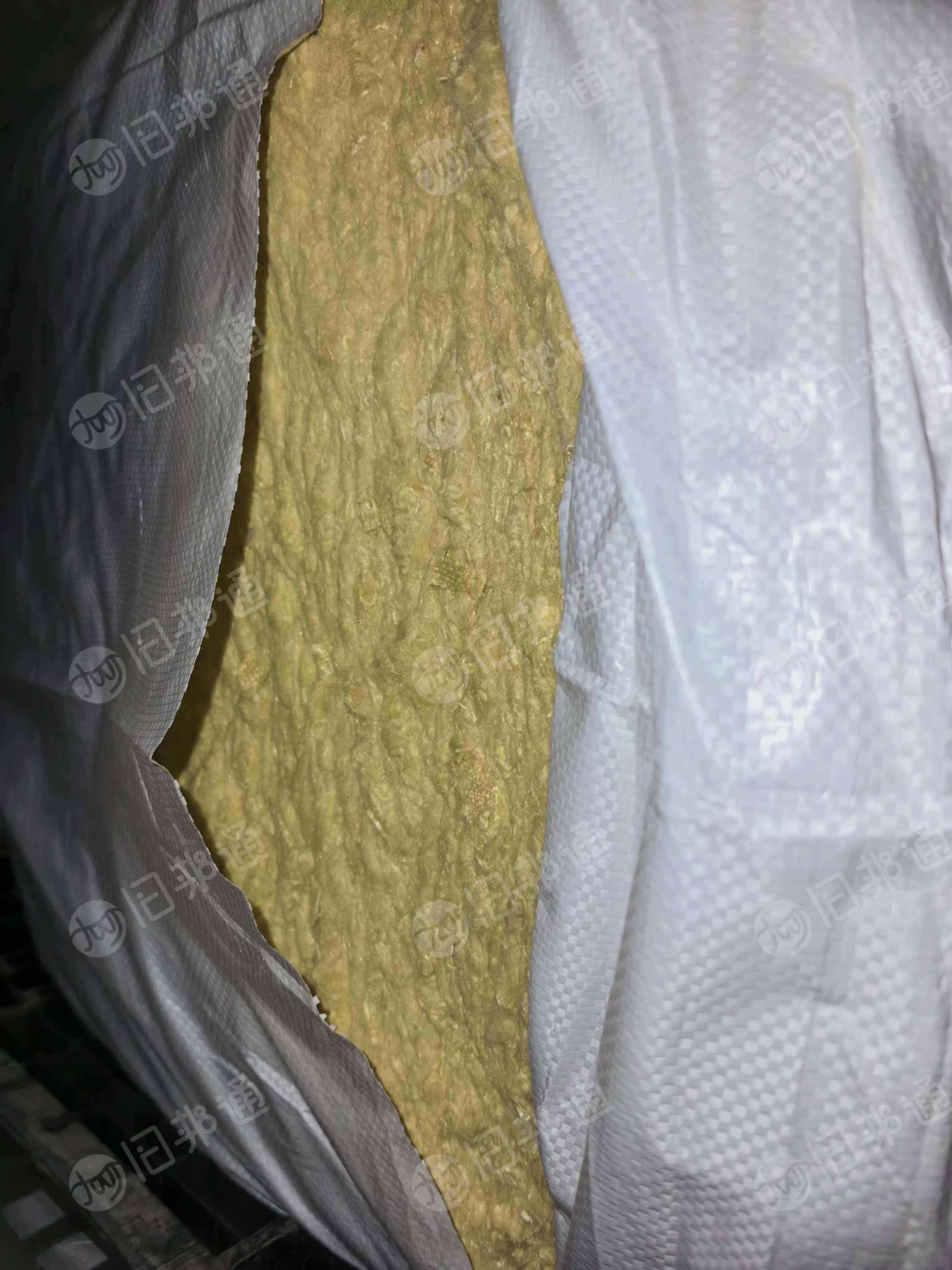 出售带胶芳纶边角料，也有开松好的芳纶开松棉，也是带胶，两个一起卖，现货有17吨，货在广东中山
