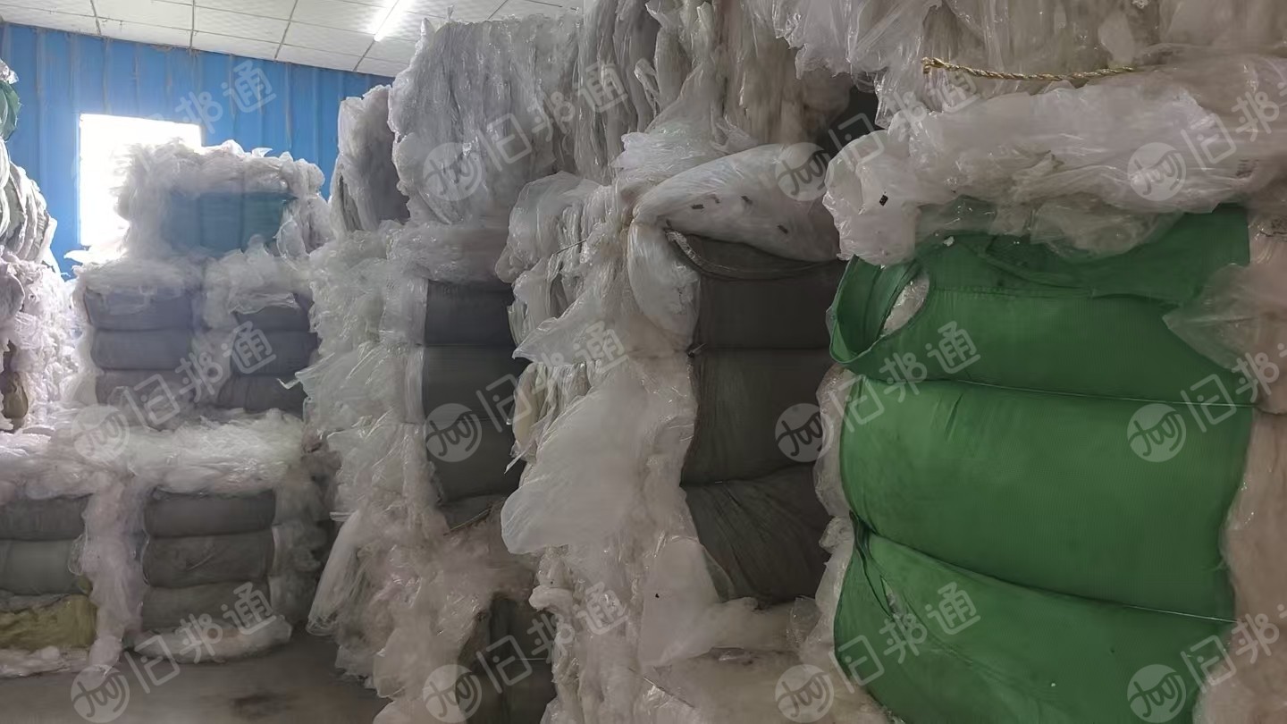 出售水洗缠绕膜和花膜废料，电子厂，手机厂，食品厂下来的，现货10吨起