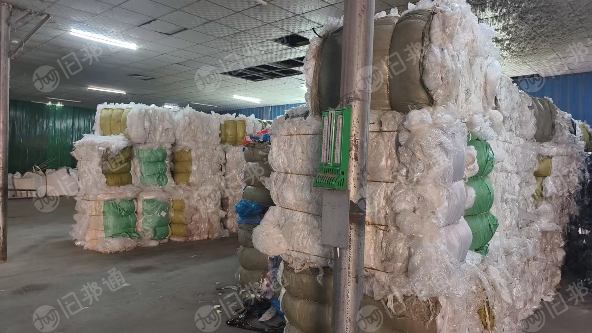 出售水洗缠绕膜和花膜废料，电子厂，手机厂，食品厂下来的，现货10吨起