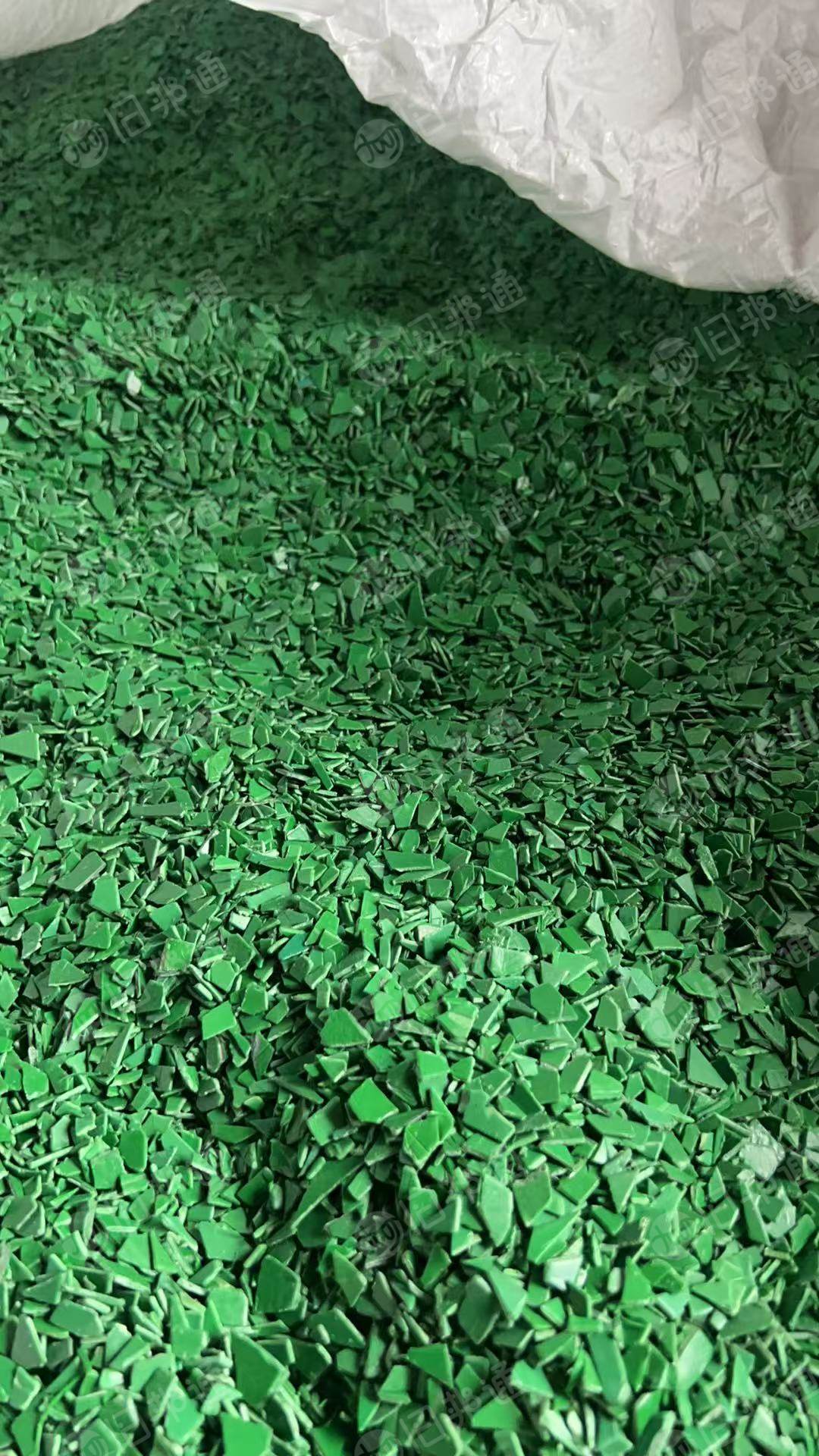 出售HDPE钢卷皮破碎料,柳钢钢卷皮破碎料,蓝色、绿色、杂色都有