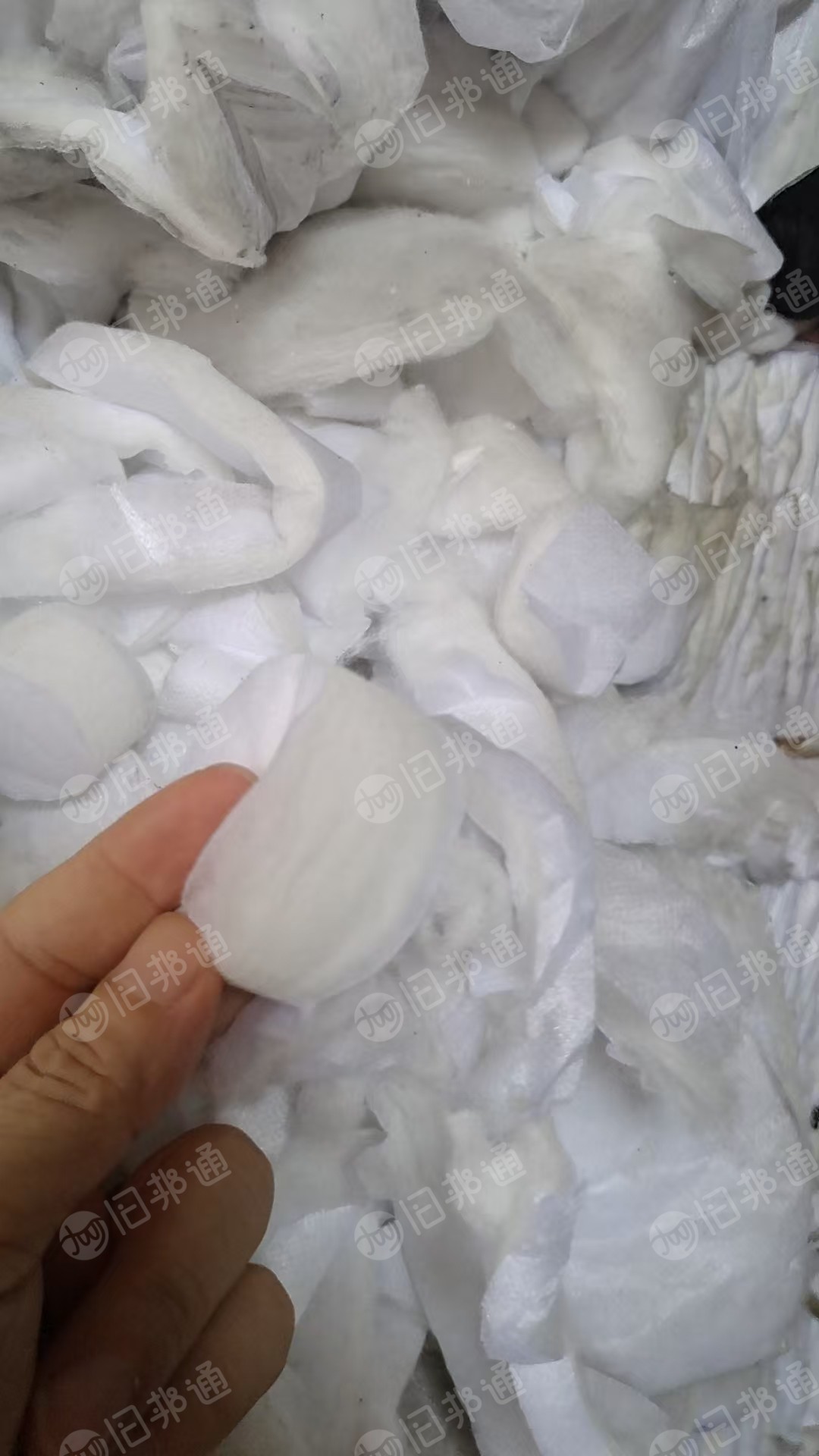 长期大量出售汽车内饰边角料,吸音棉边角料,pp/pet双组分隔音棉,也有PVC复合毛毡,种类很多