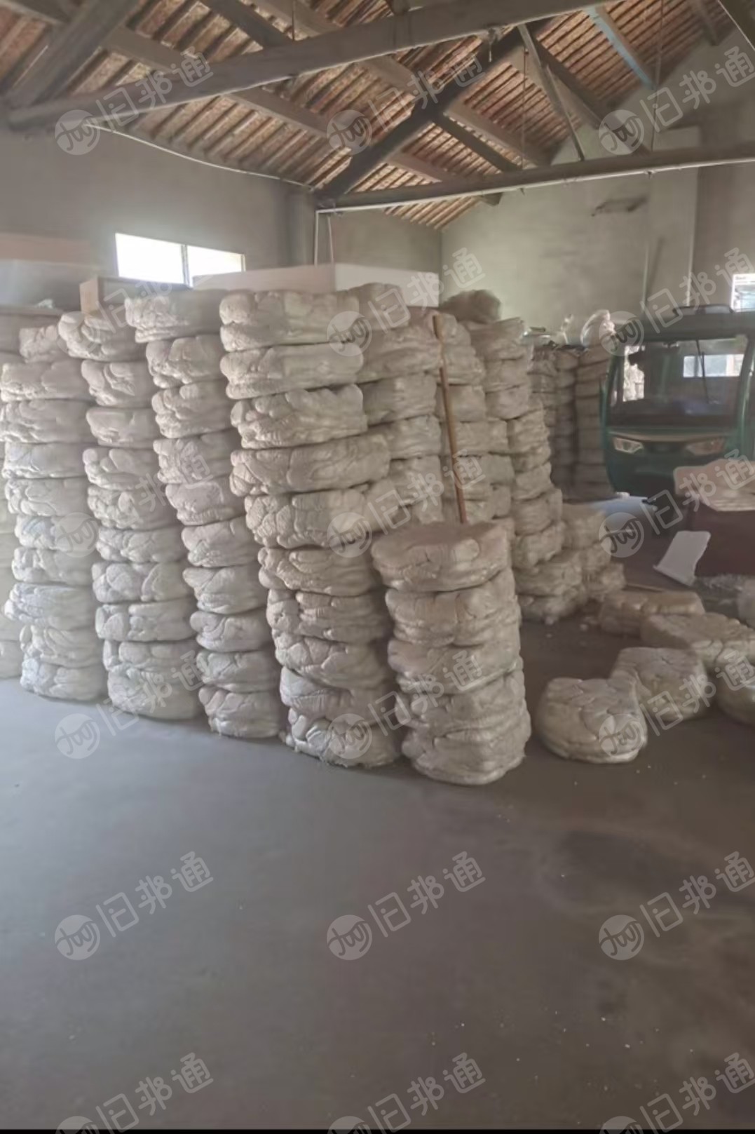 长期出售EPS热熔块废料，现货够车