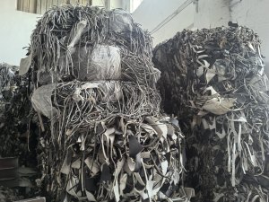 求购环保PVC汽车革、汽车内饰人造革边角料，月需600吨