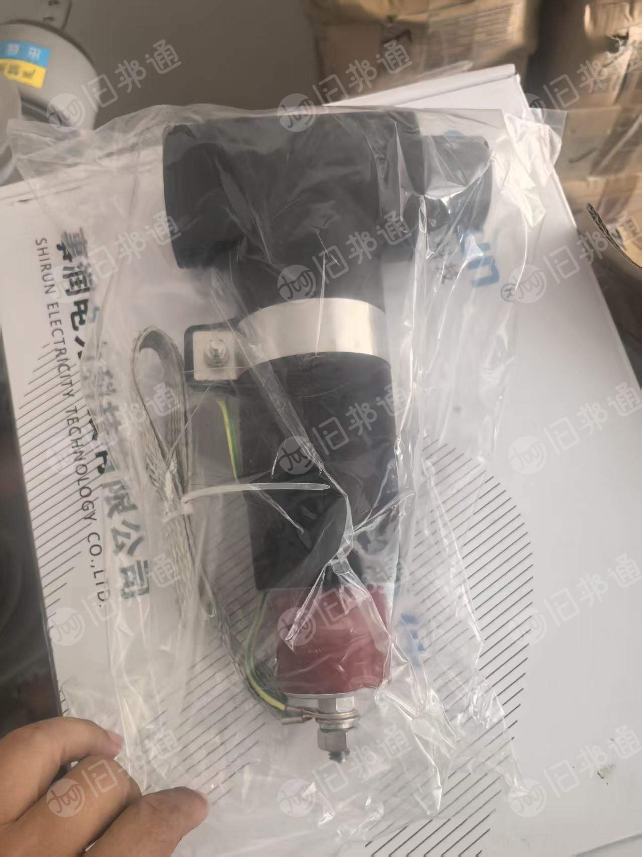 出售电力配件的橡胶外套废料