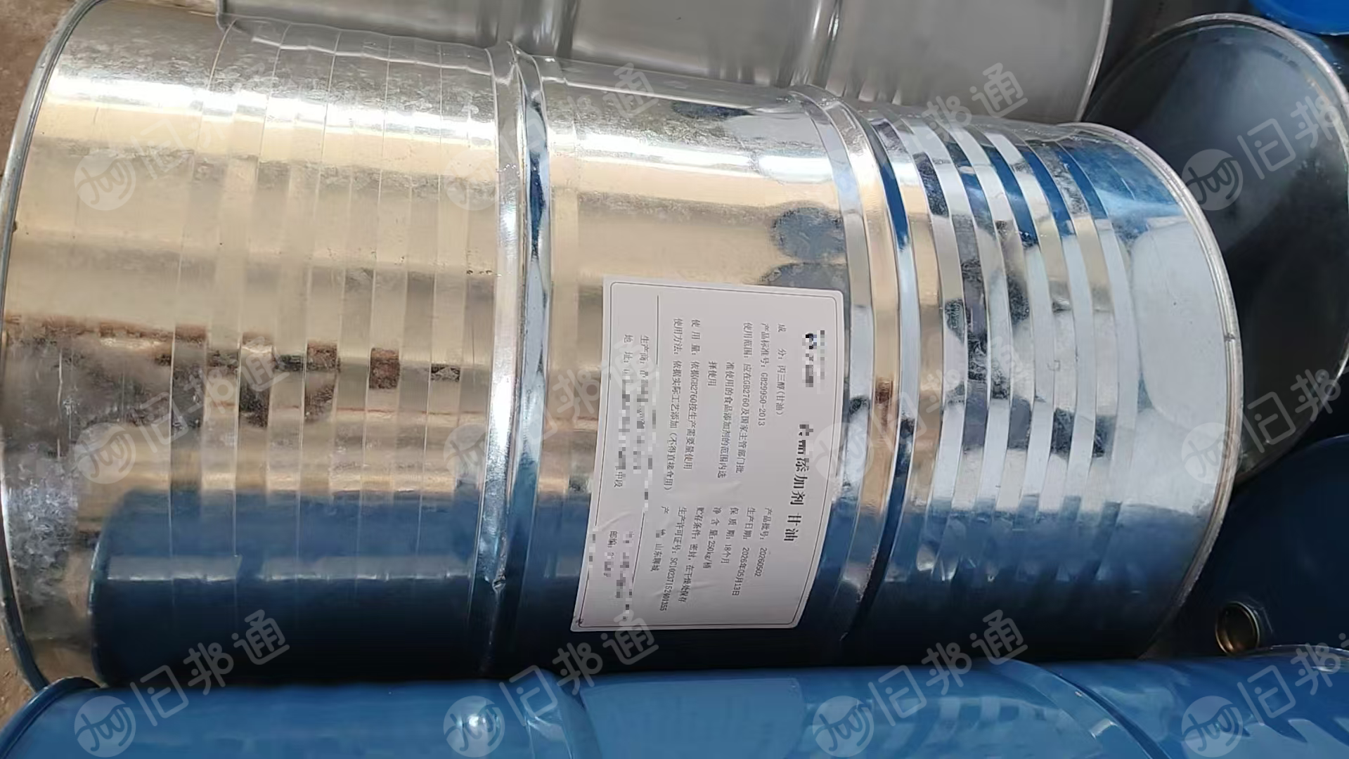 长期出售装甘油,亚麻籽油下来的大蓝桶毛料,铁桶,现货两百个