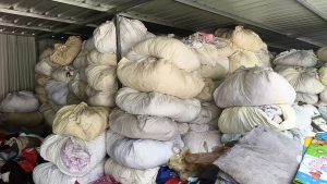 长期出售旧衣服大白，白色布草，现货够6.8一车，在河北张家口