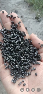 出售pp黑色颗粒，冲击6个，灰份8个，过80目的，现货二十多吨